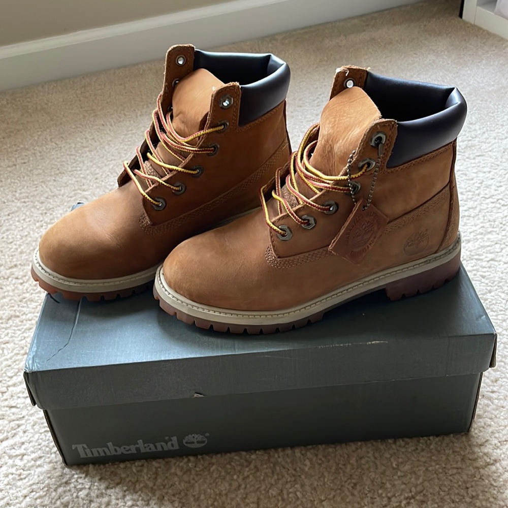 Timberland Brown Boots Juniors size 4
